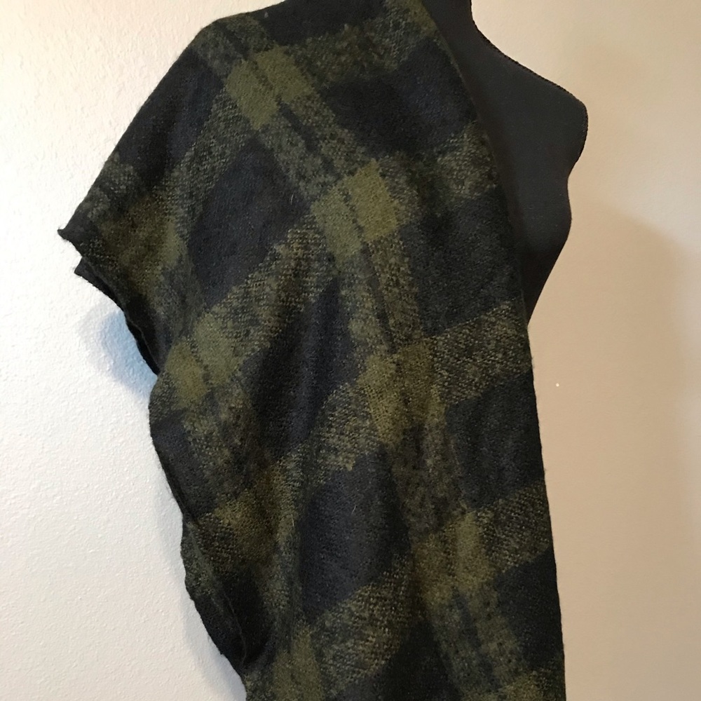 Charlotte Russe Blanket Scarf